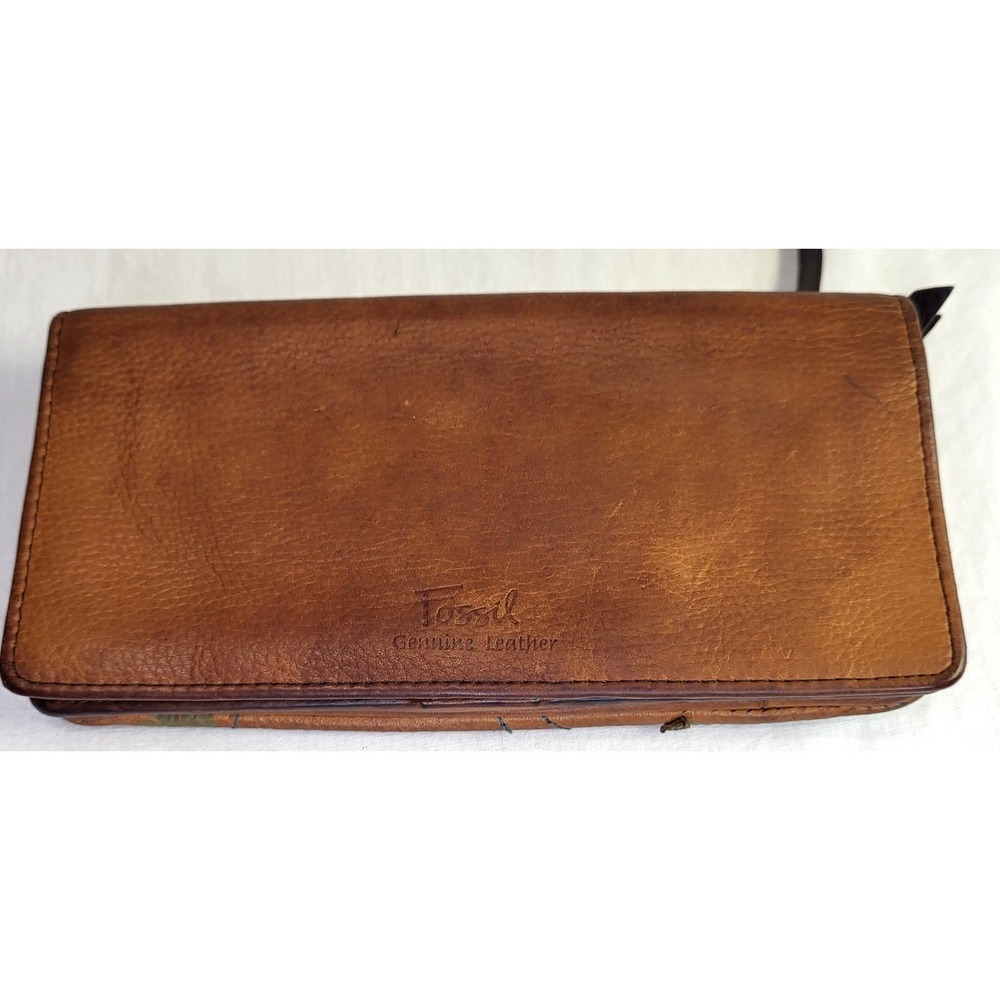 Fossil Brown Smooth Leather Embossed Studded Floral Design Zip Wallet Vintage‎